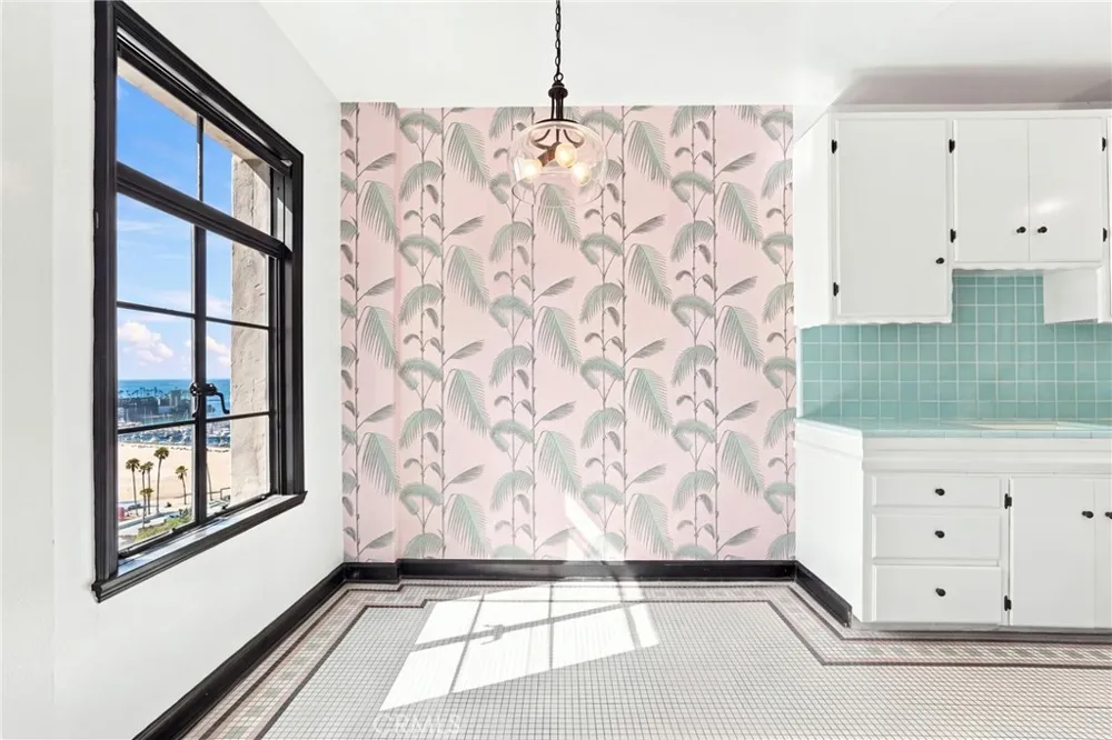 800 E Ocean #905 Long Beach, CA 90802