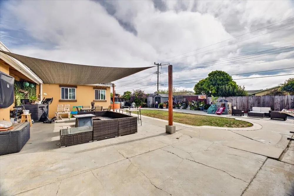 1832 Pescadero Drive Salinas, CA 93906