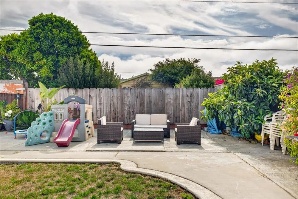 1832 Pescadero Drive Salinas, CA 93906