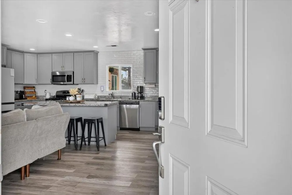 1832 Pescadero Drive Salinas, CA 93906