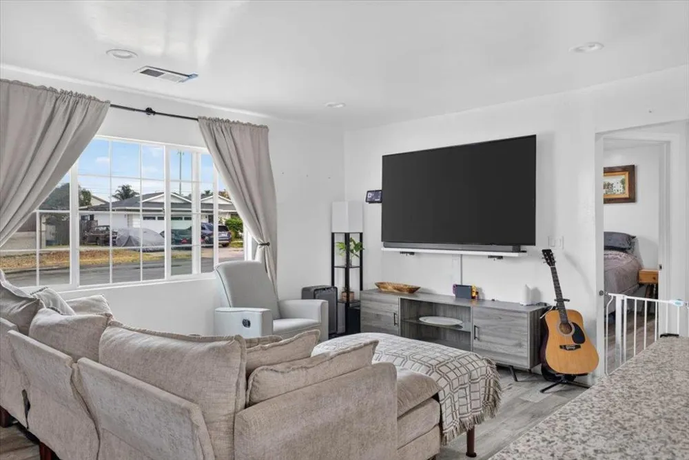 1832 Pescadero Drive Salinas, CA 93906