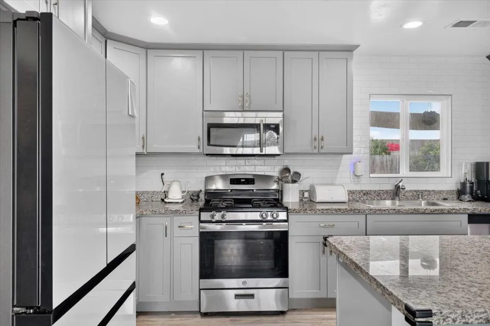 1832 Pescadero Drive Salinas, CA 93906