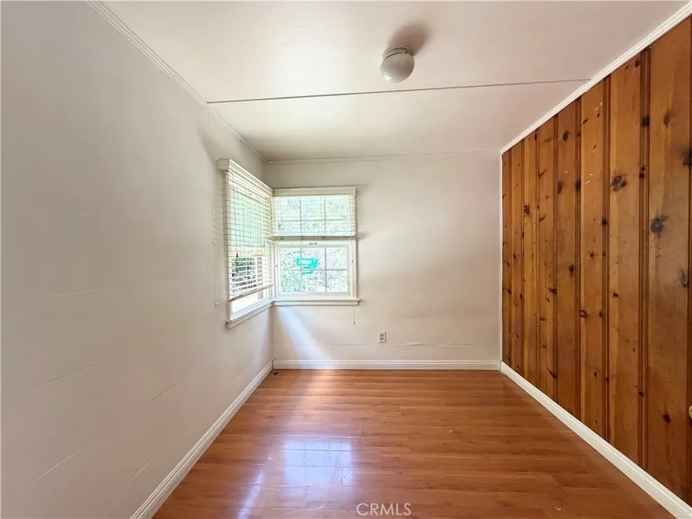467 Sequoia Crestline, CA 92325