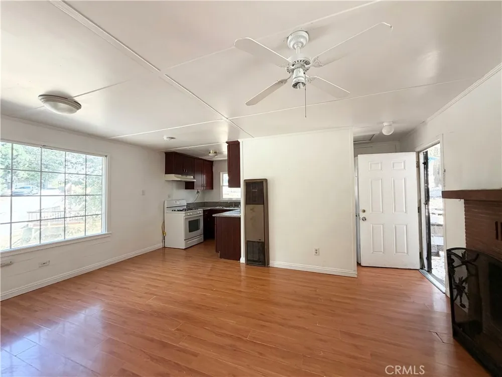 467 Sequoia Crestline, CA 92325