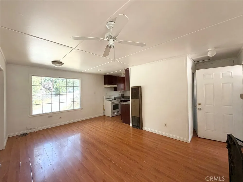 467 Sequoia Crestline, CA 92325