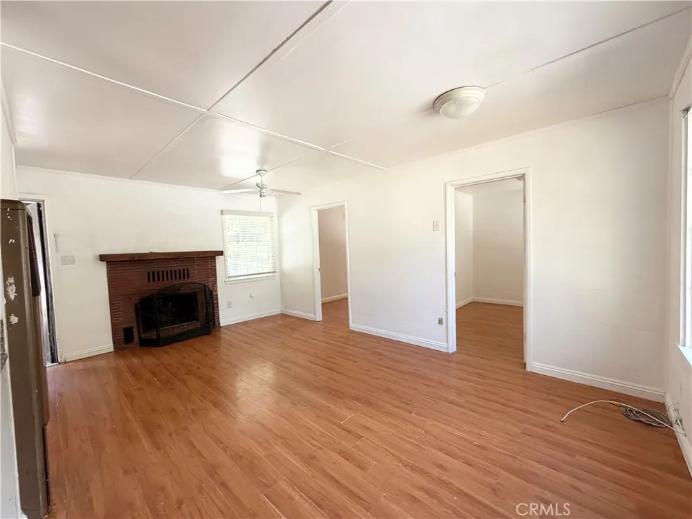 467 Sequoia Crestline, CA 92325