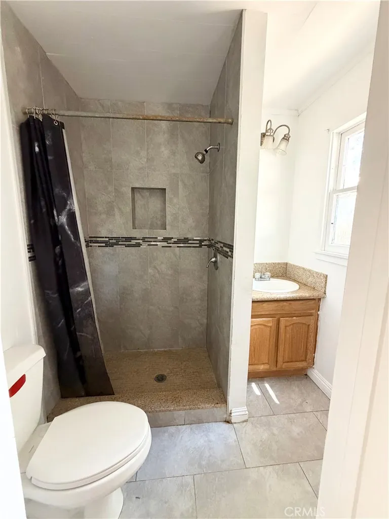 467 Sequoia Crestline, CA 92325