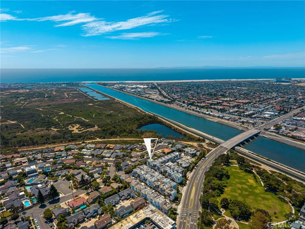 2101 Two Harbors Costa Mesa, CA 92627