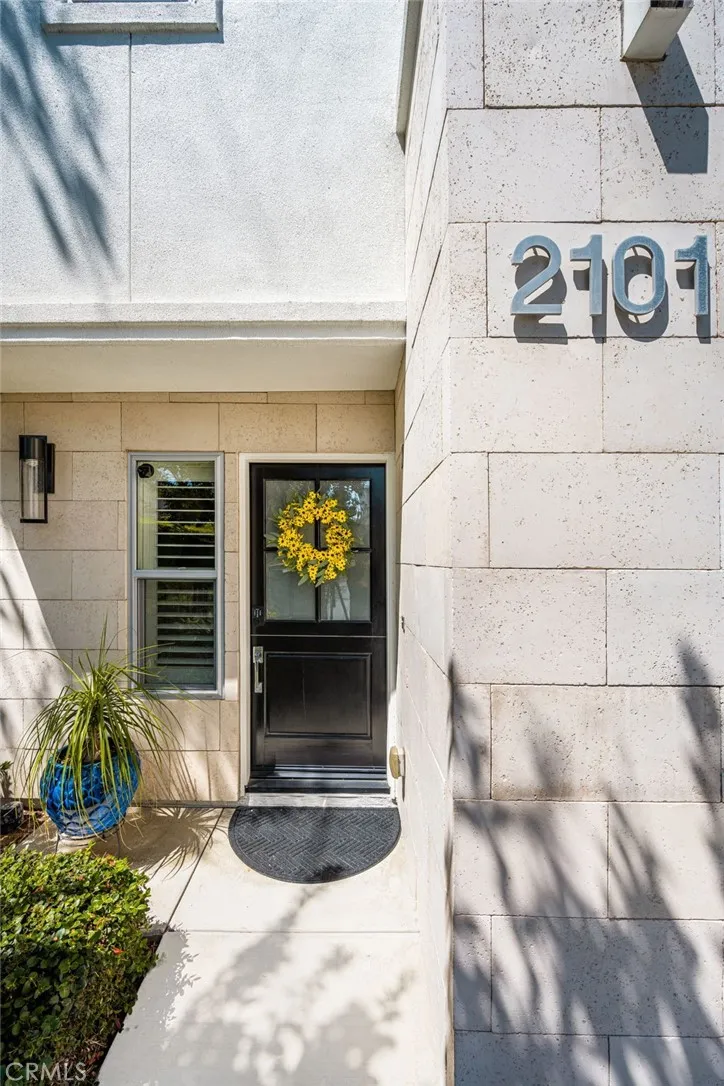 2101 Two Harbors Costa Mesa, CA 92627