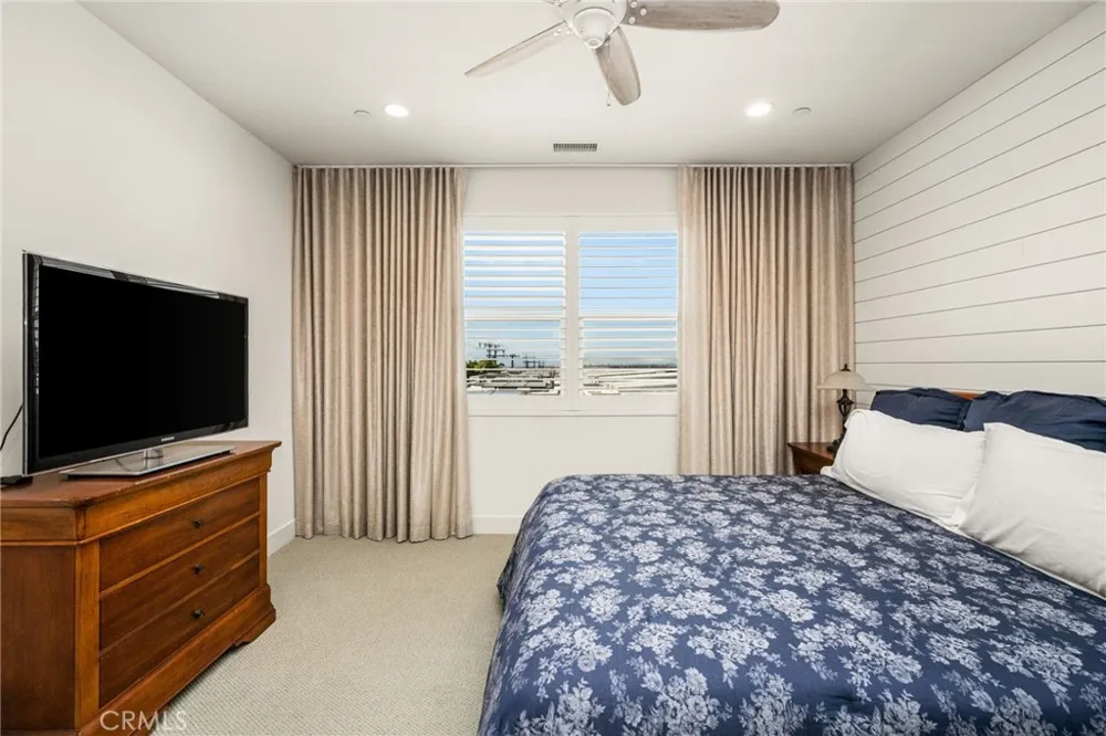2101 Two Harbors Costa Mesa, CA 92627