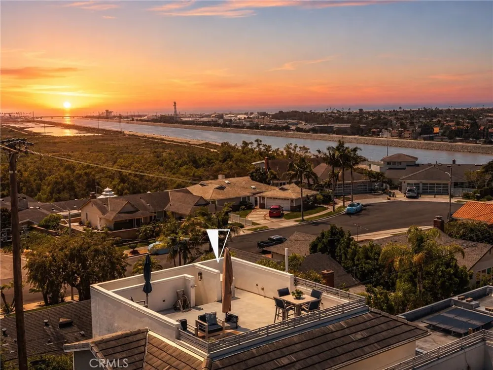2101 Two Harbors Costa Mesa, CA 92627