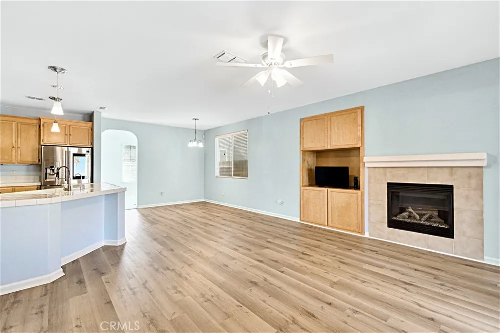 1049 Stanford Avenue Madera, CA 93637