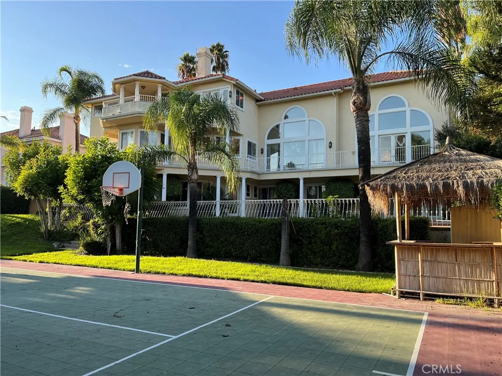 140 W 24th Upland, CA 91784