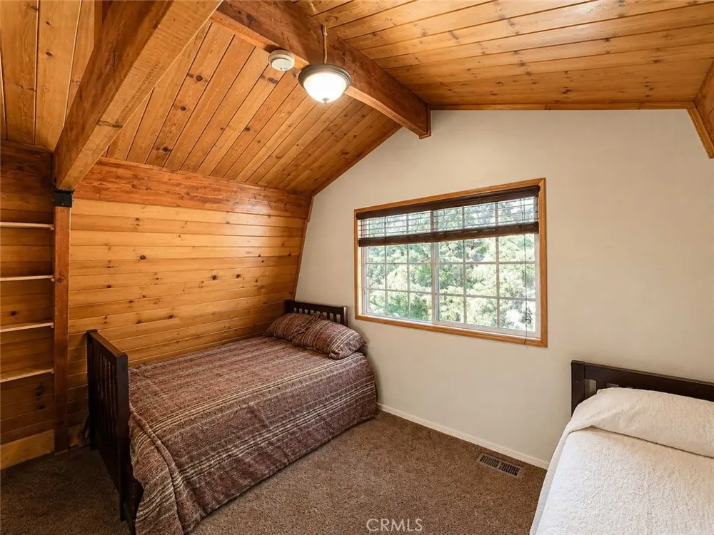 30975 Knob Hill Circle Running Springs, CA 92382