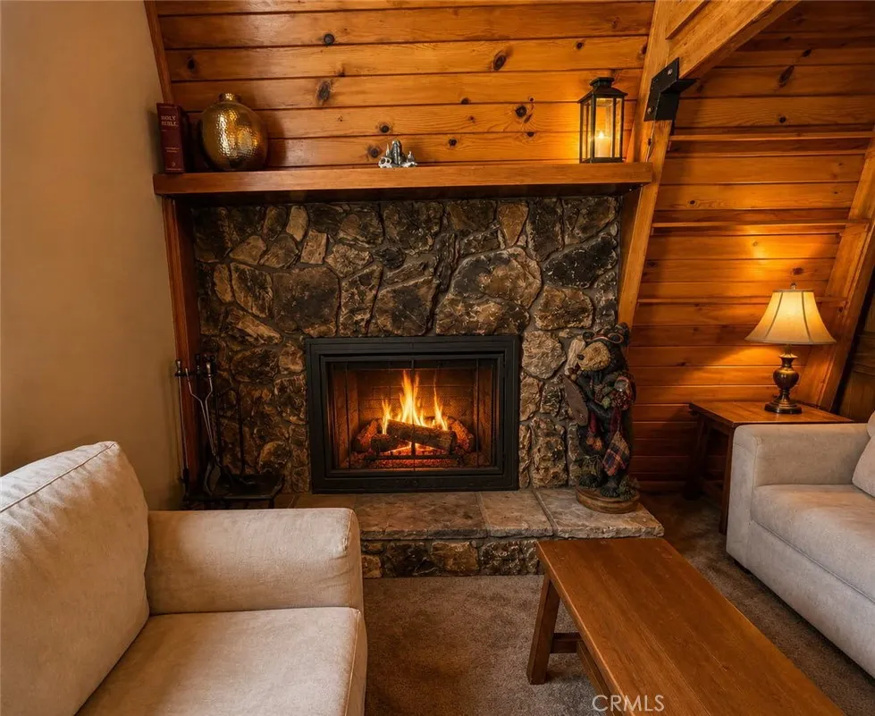 30975 Knob Hill Circle Running Springs, CA 92382