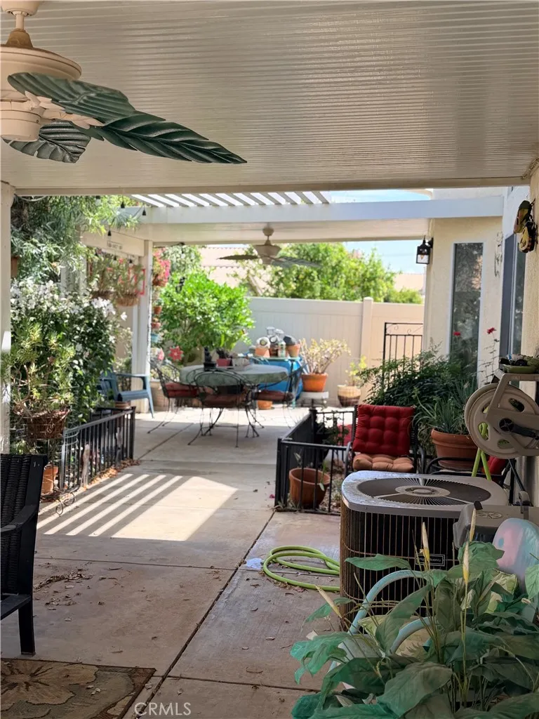 4893 W Kingsmill Banning, CA 92220