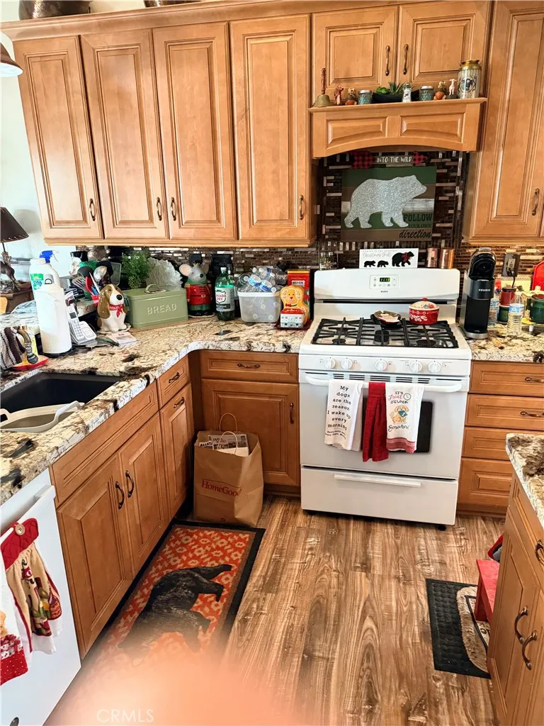 4893 W Kingsmill Banning, CA 92220