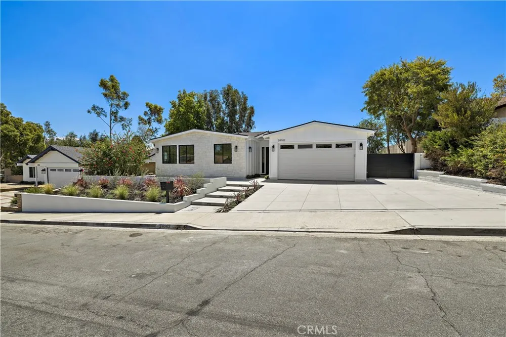 24142 AMURRO Mission Viejo, CA 92691