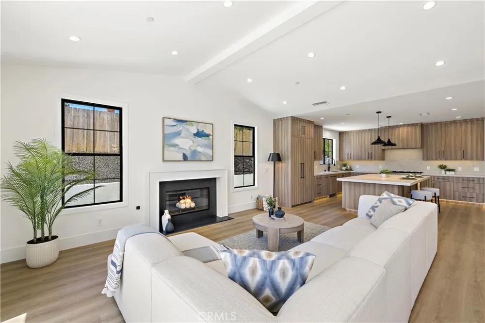 24142 AMURRO Mission Viejo, CA 92691