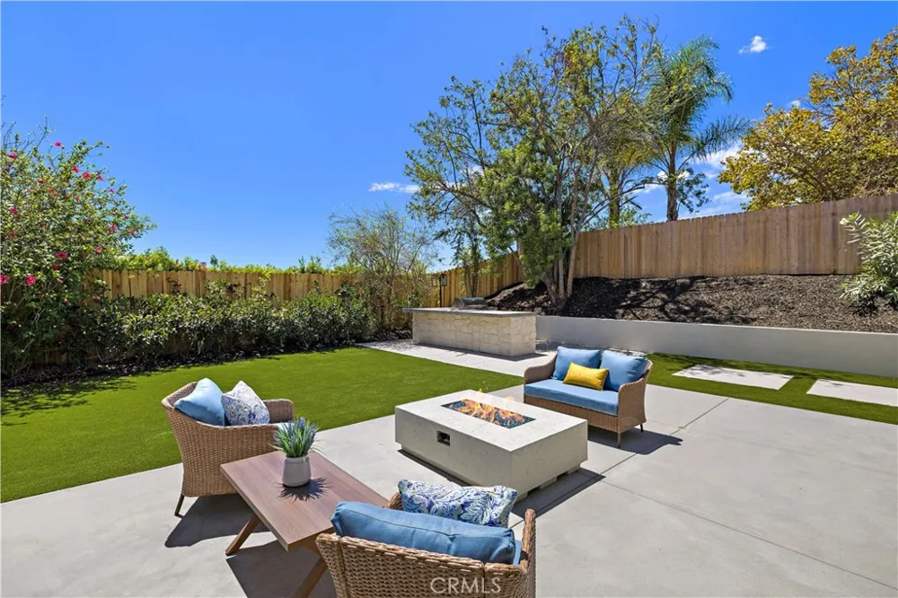 24142 AMURRO Mission Viejo, CA 92691