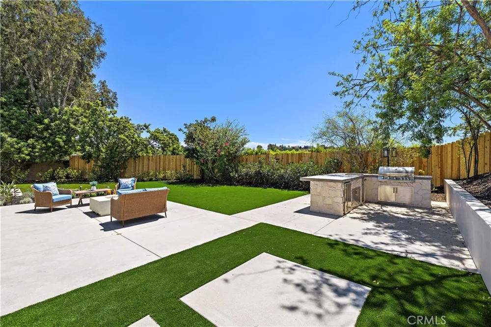 24142 AMURRO Mission Viejo, CA 92691