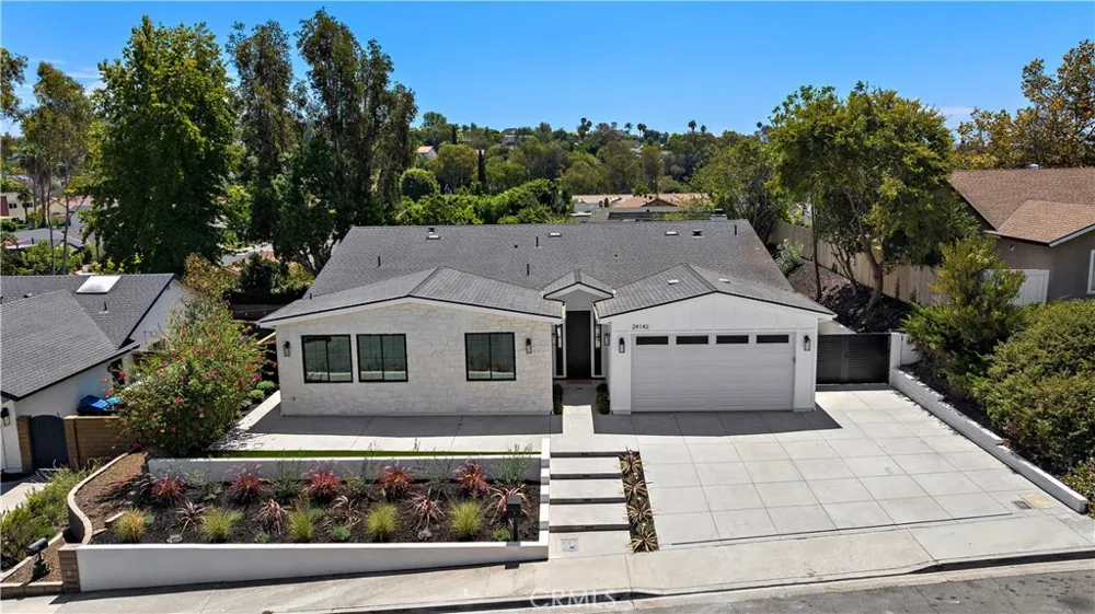 24142 AMURRO Mission Viejo, CA 92691