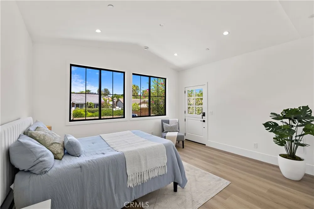 24142 AMURRO Mission Viejo, CA 92691