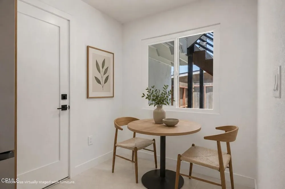934 Sharon Lane Ventura, CA 93001