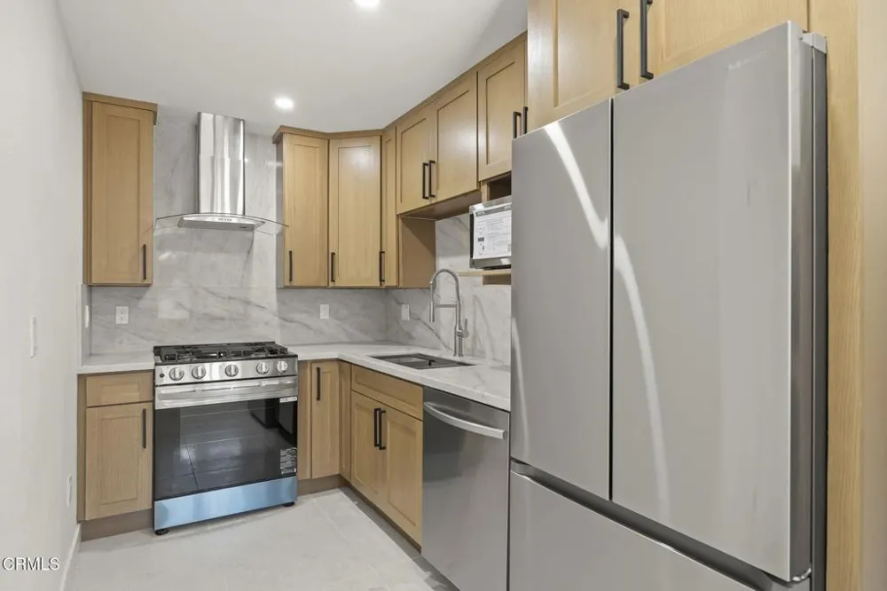 934 Sharon Lane Ventura, CA 93001