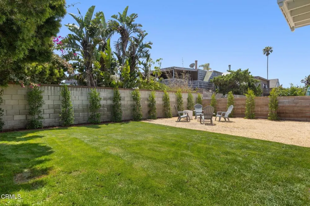 934 Sharon Lane Ventura, CA 93001