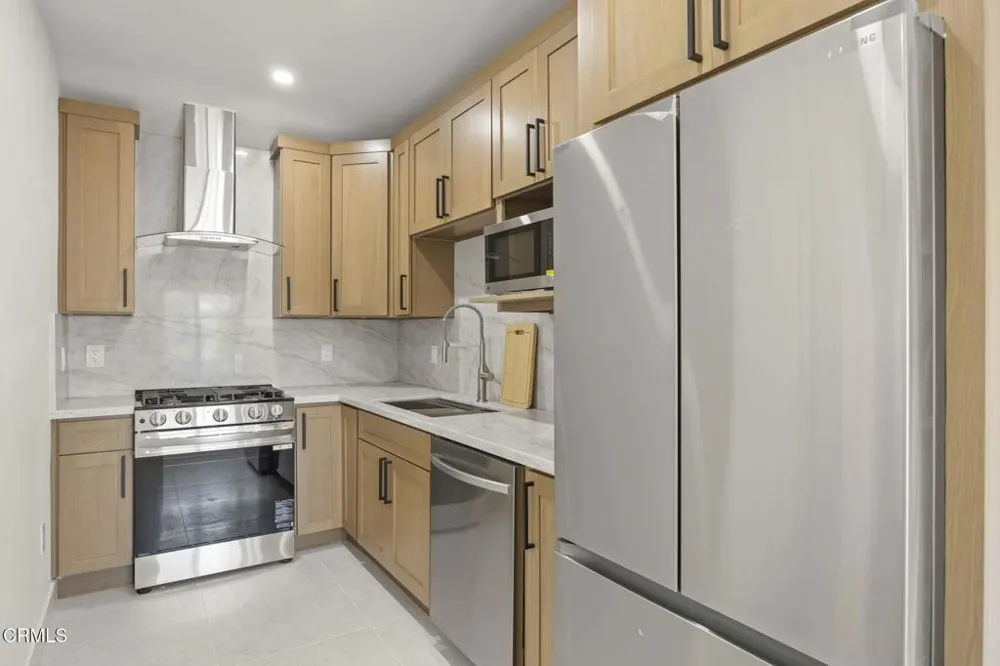 934 Sharon Lane Ventura, CA 93001