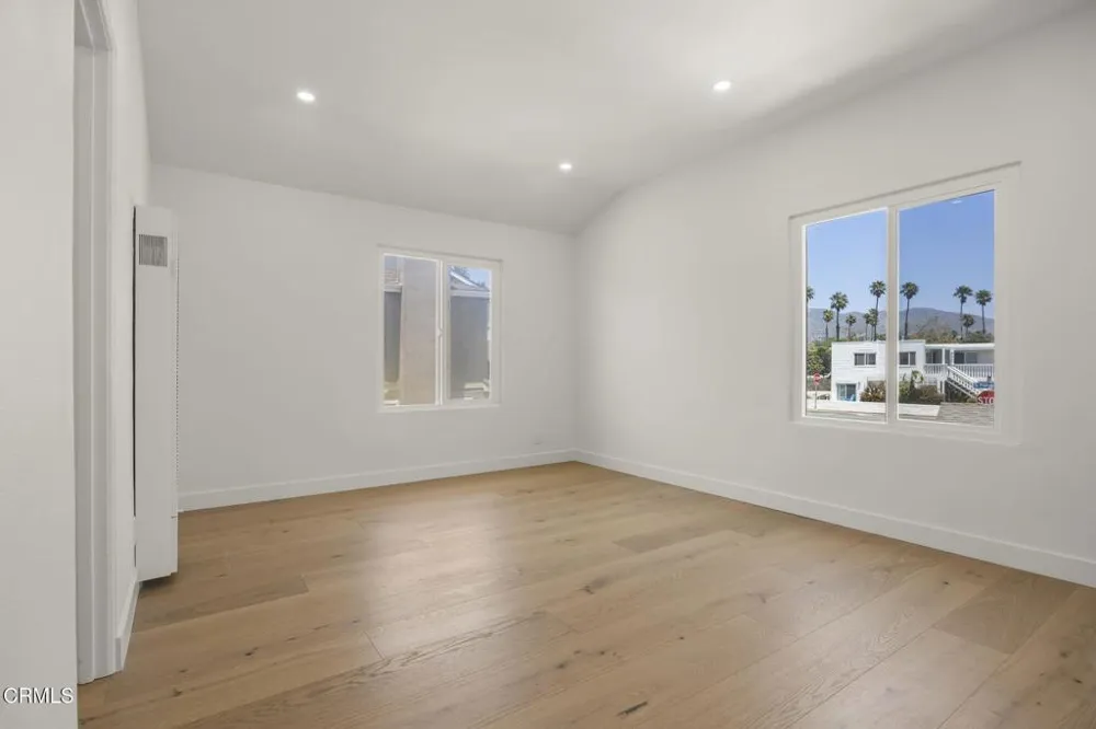 934 Sharon Lane Ventura, CA 93001