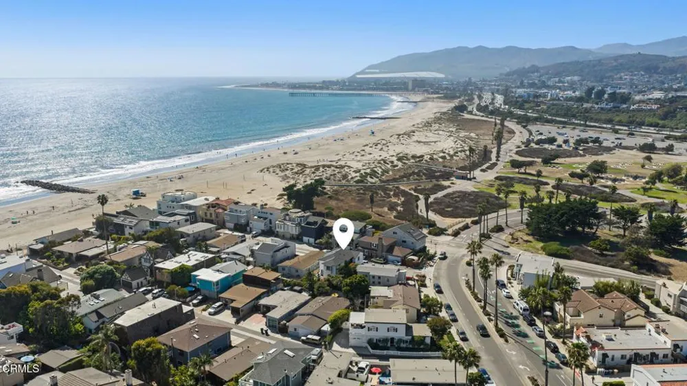 934 Sharon Lane Ventura, CA 93001