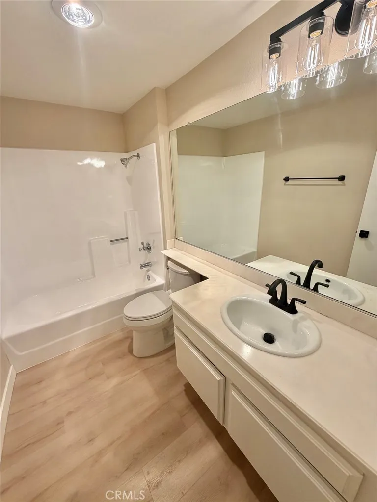 4430 Lubbock Drive #D Simi Valley, CA 93063