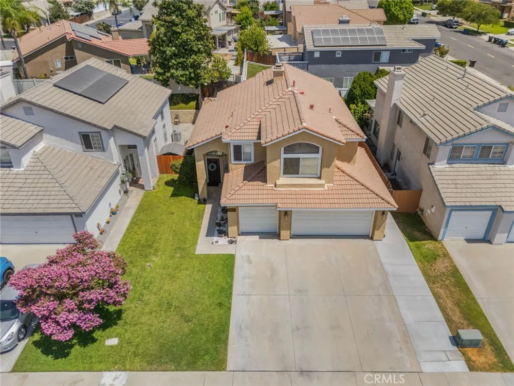 10285 Agate Avenue Mentone, CA 92359