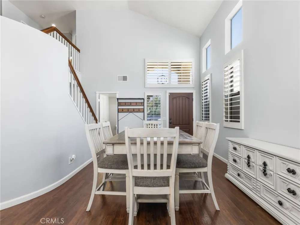 10285 Agate Avenue Mentone, CA 92359
