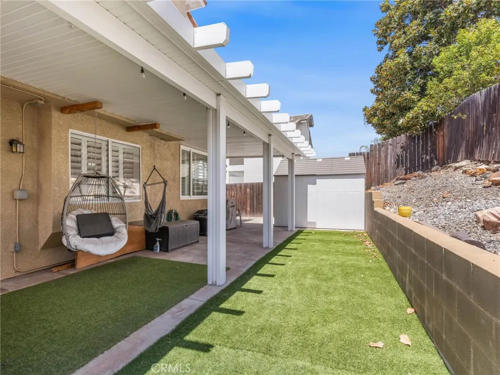 10285 Agate Avenue Mentone, CA 92359