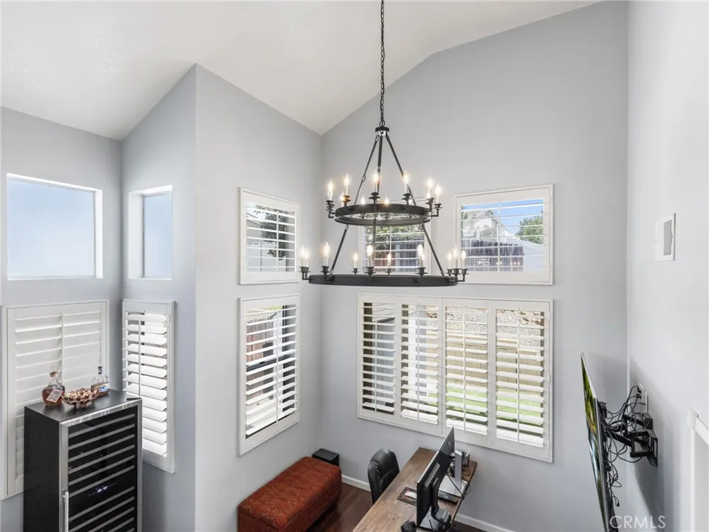 10285 Agate Avenue Mentone, CA 92359