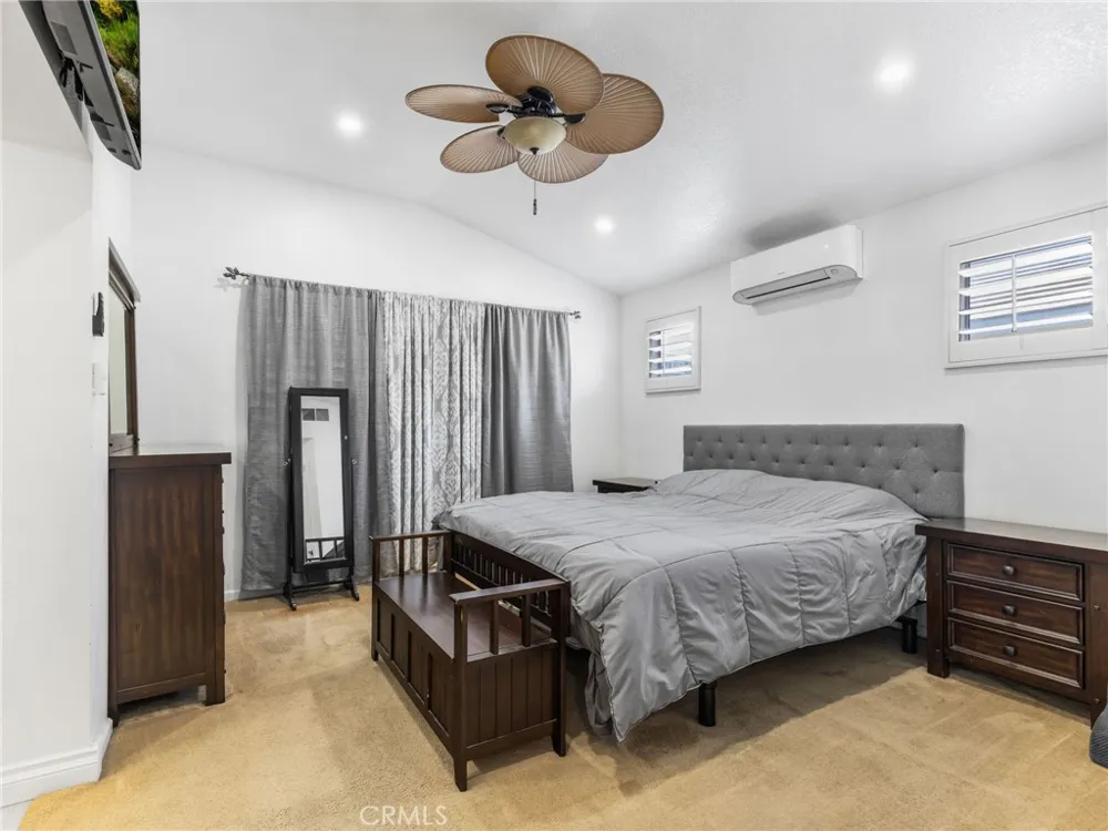 10285 Agate Avenue Mentone, CA 92359