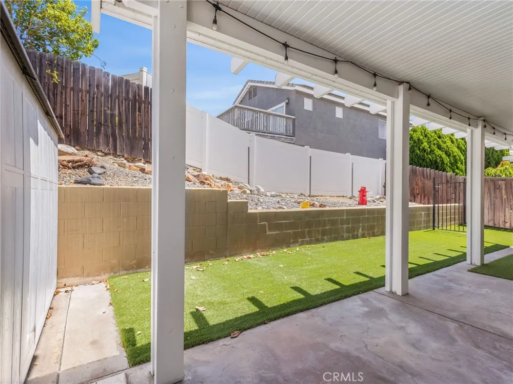 10285 Agate Avenue Mentone, CA 92359