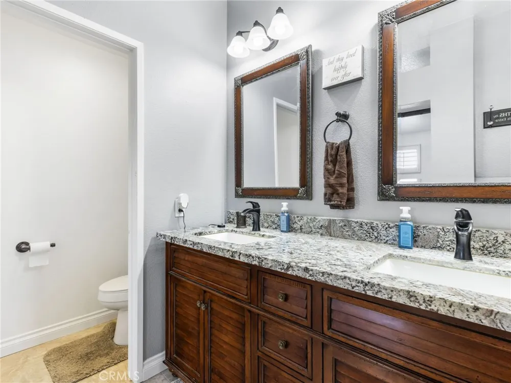 10285 Agate Avenue Mentone, CA 92359