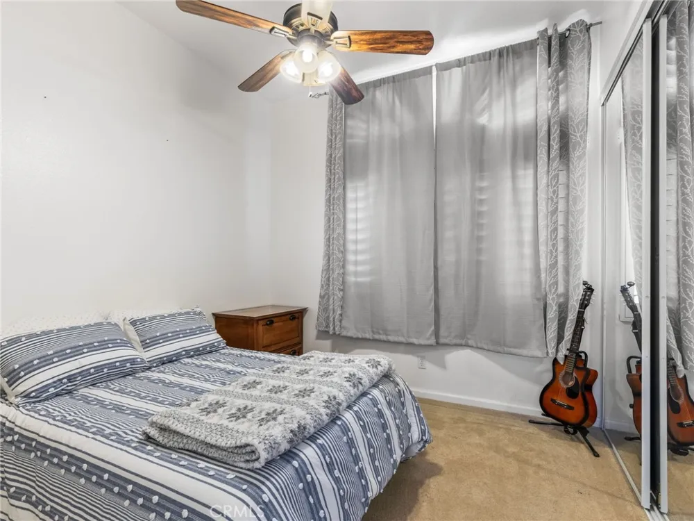 10285 Agate Avenue Mentone, CA 92359