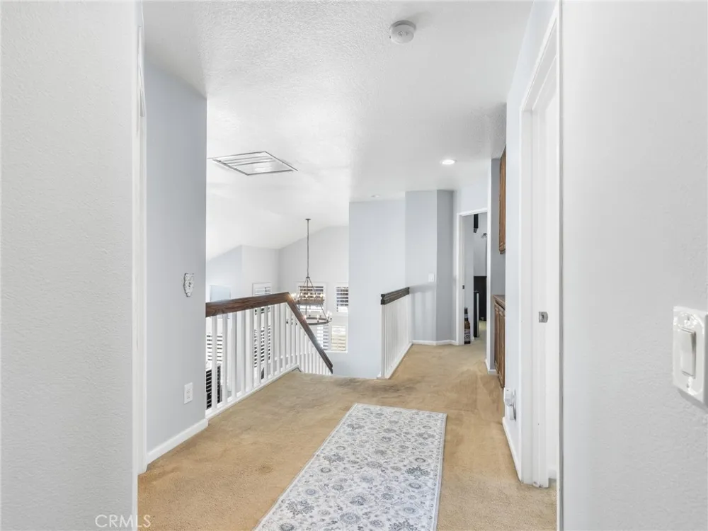 10285 Agate Avenue Mentone, CA 92359