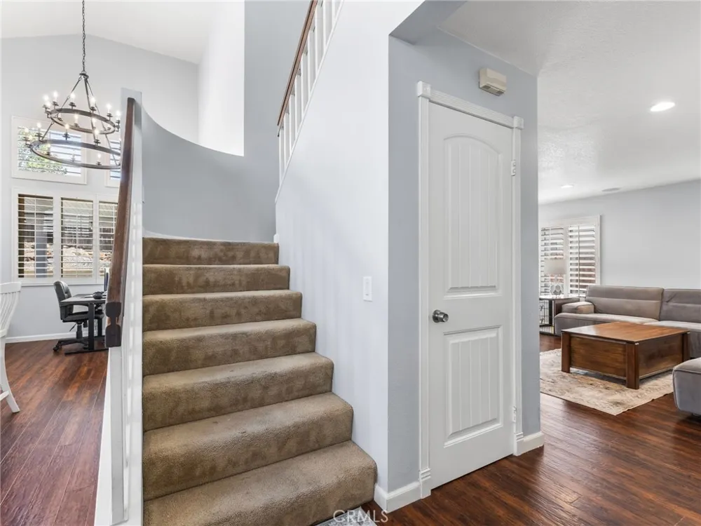 10285 Agate Avenue Mentone, CA 92359