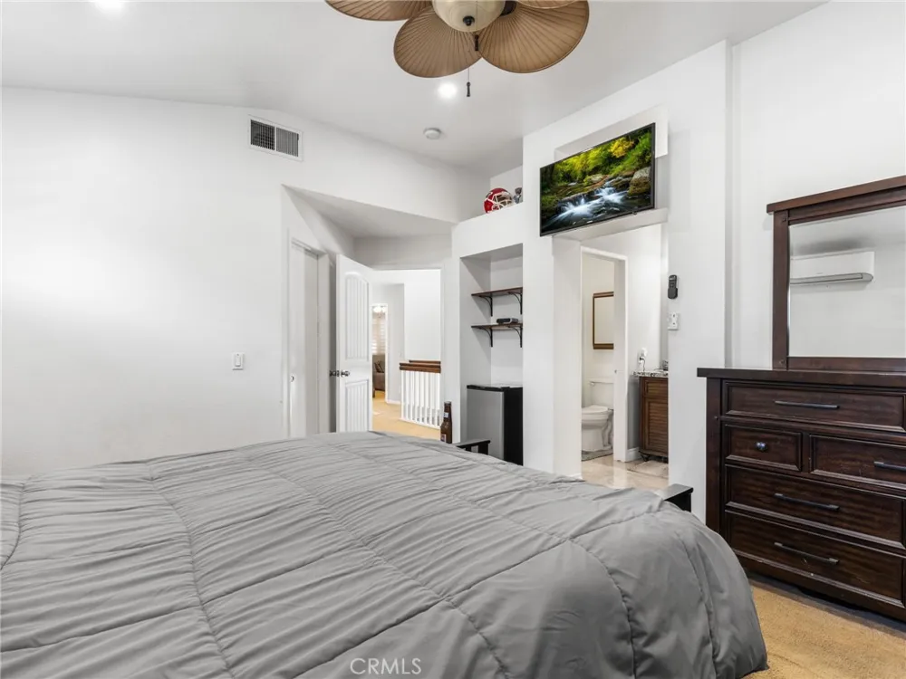 10285 Agate Avenue Mentone, CA 92359