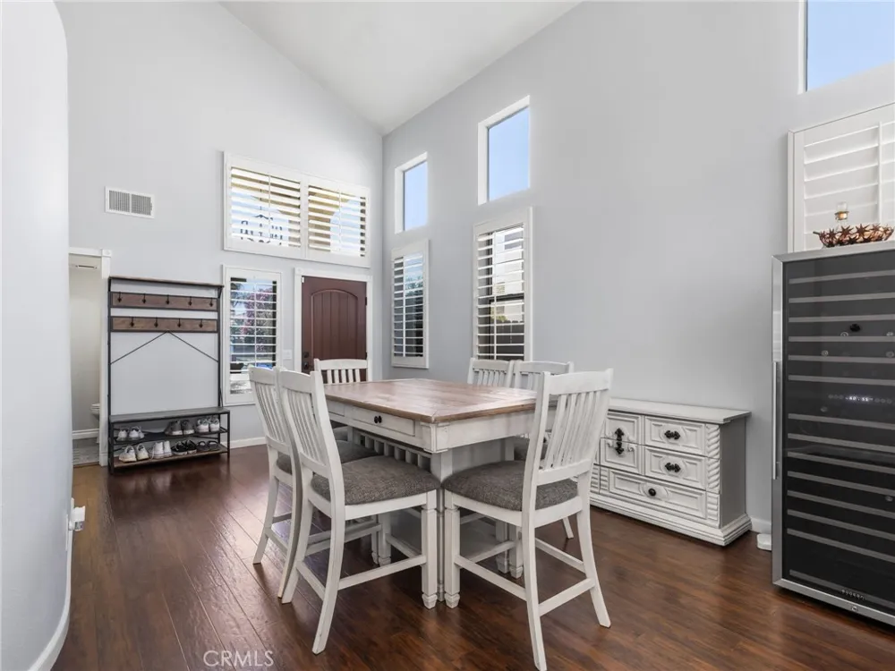10285 Agate Avenue Mentone, CA 92359