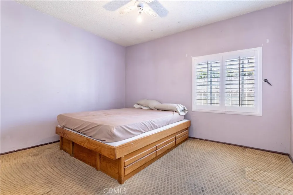 448 Fermoore San Fernando, CA 91340