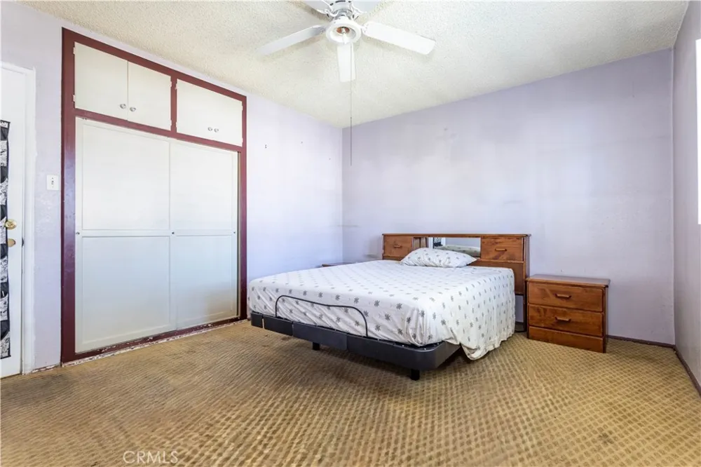 448 Fermoore San Fernando, CA 91340