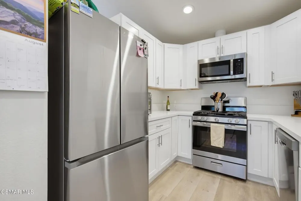 29105 E Thousand Oaks Boulevard #E Agoura Hills, CA 91301