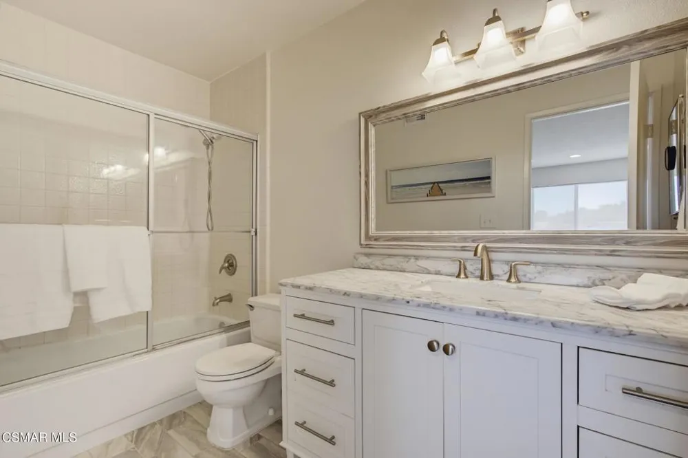 29105 E Thousand Oaks Boulevard #E Agoura Hills, CA 91301